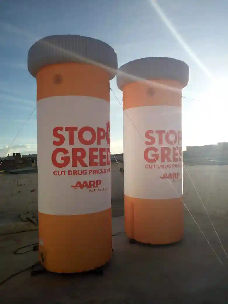 Réplica Inflable de tarros de medicina Stop Greed