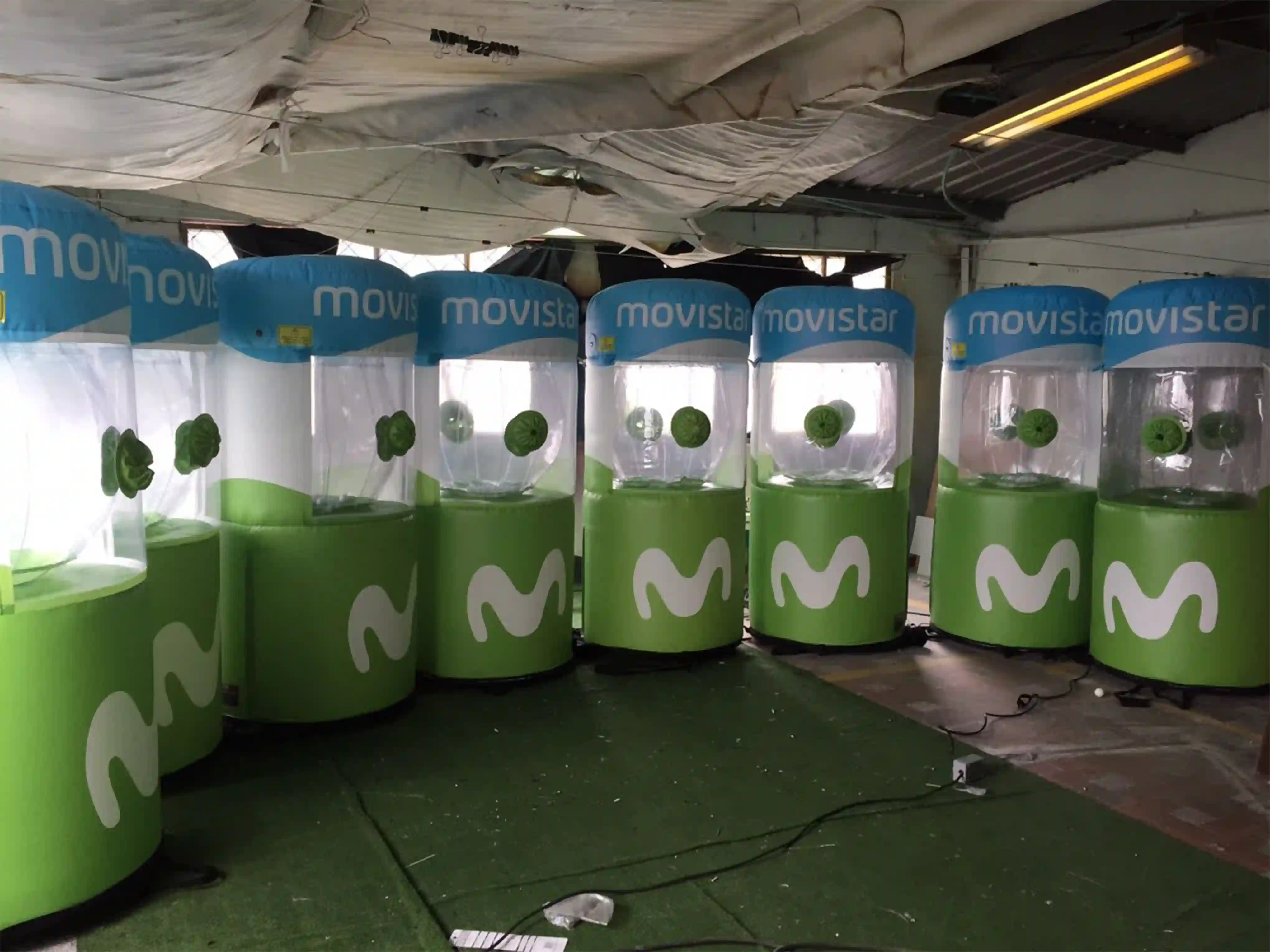 Huracanes inflables publicitarios para la empresa Movistar