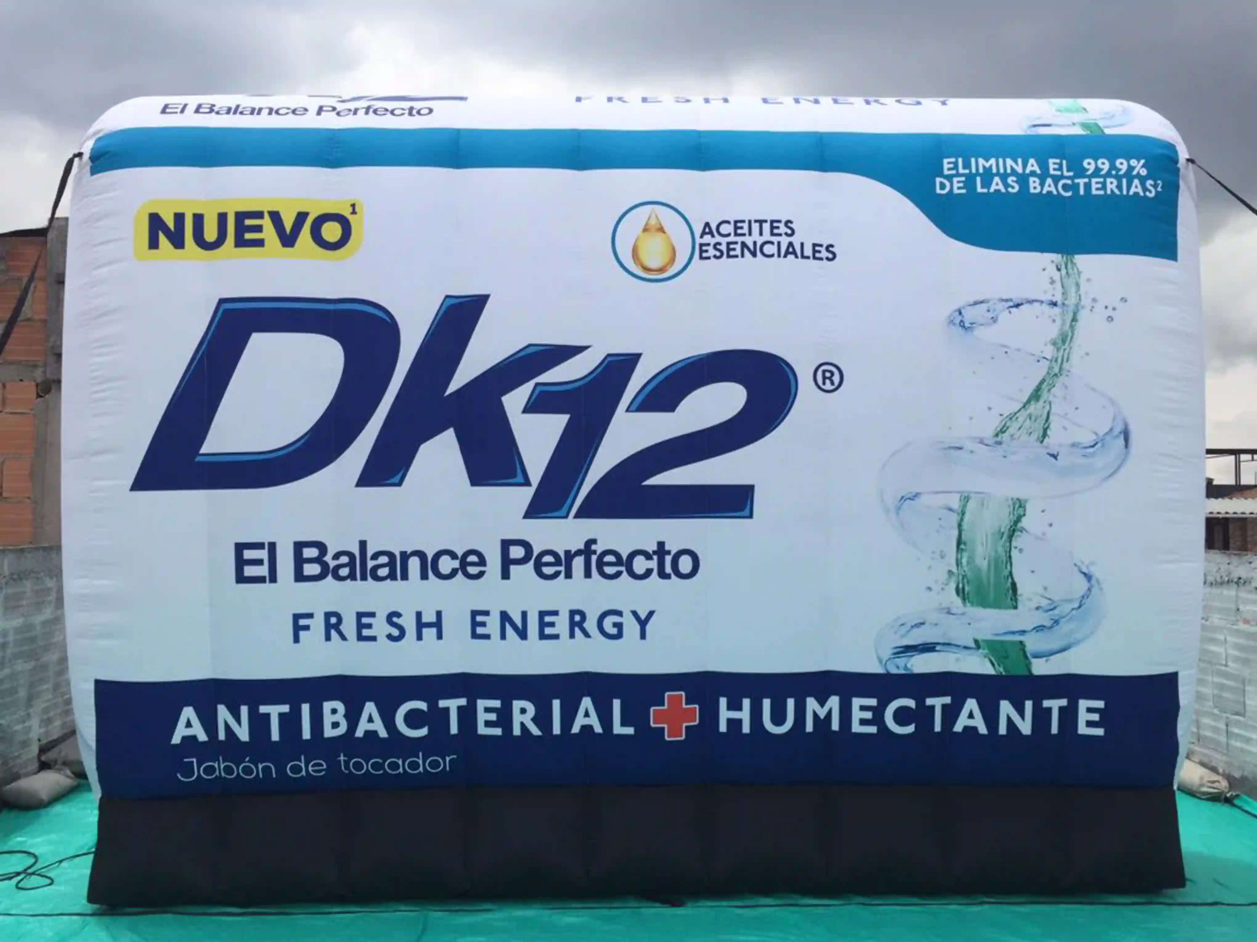 Réplica Inflable publicitario del jabón DK12