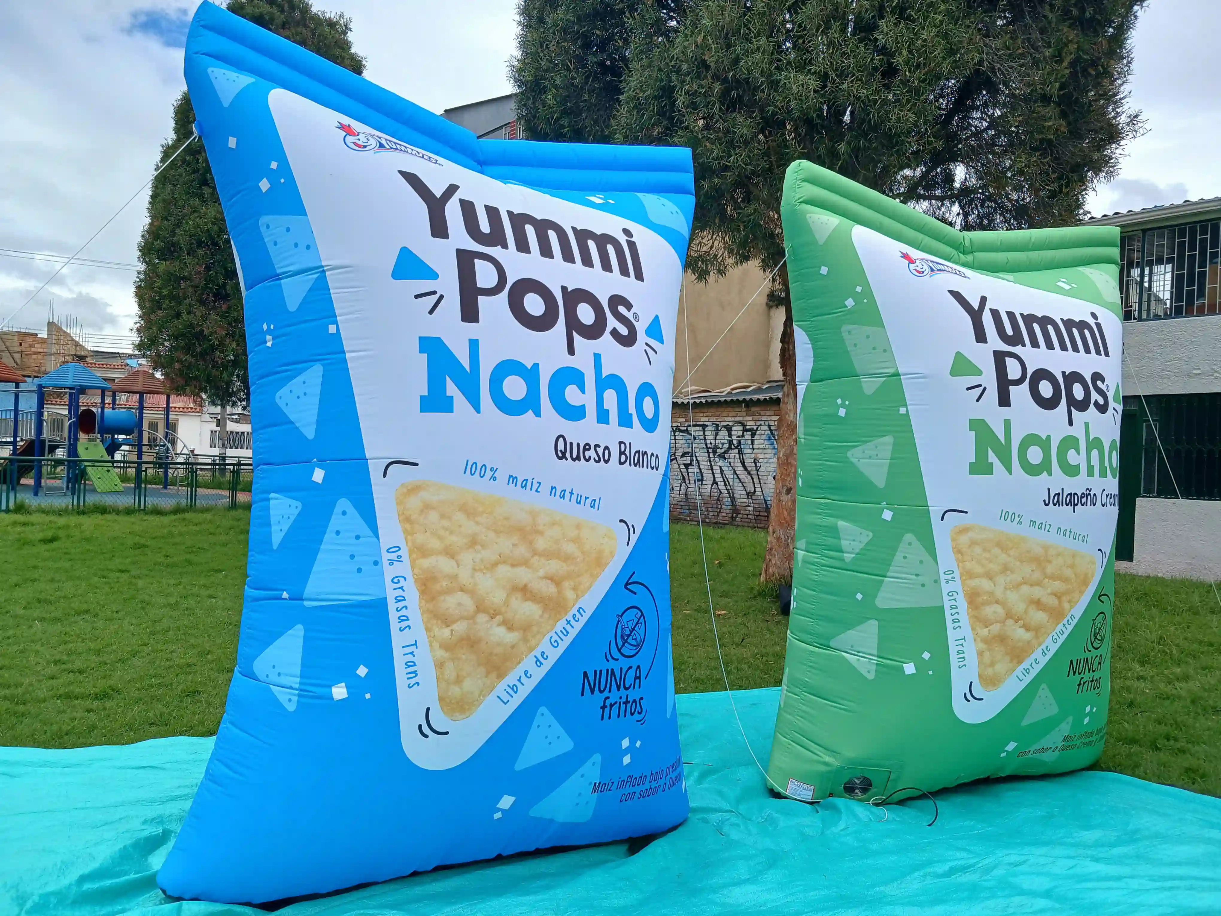 Inflables con forma de paquete de Nachos marca Yummi Pops